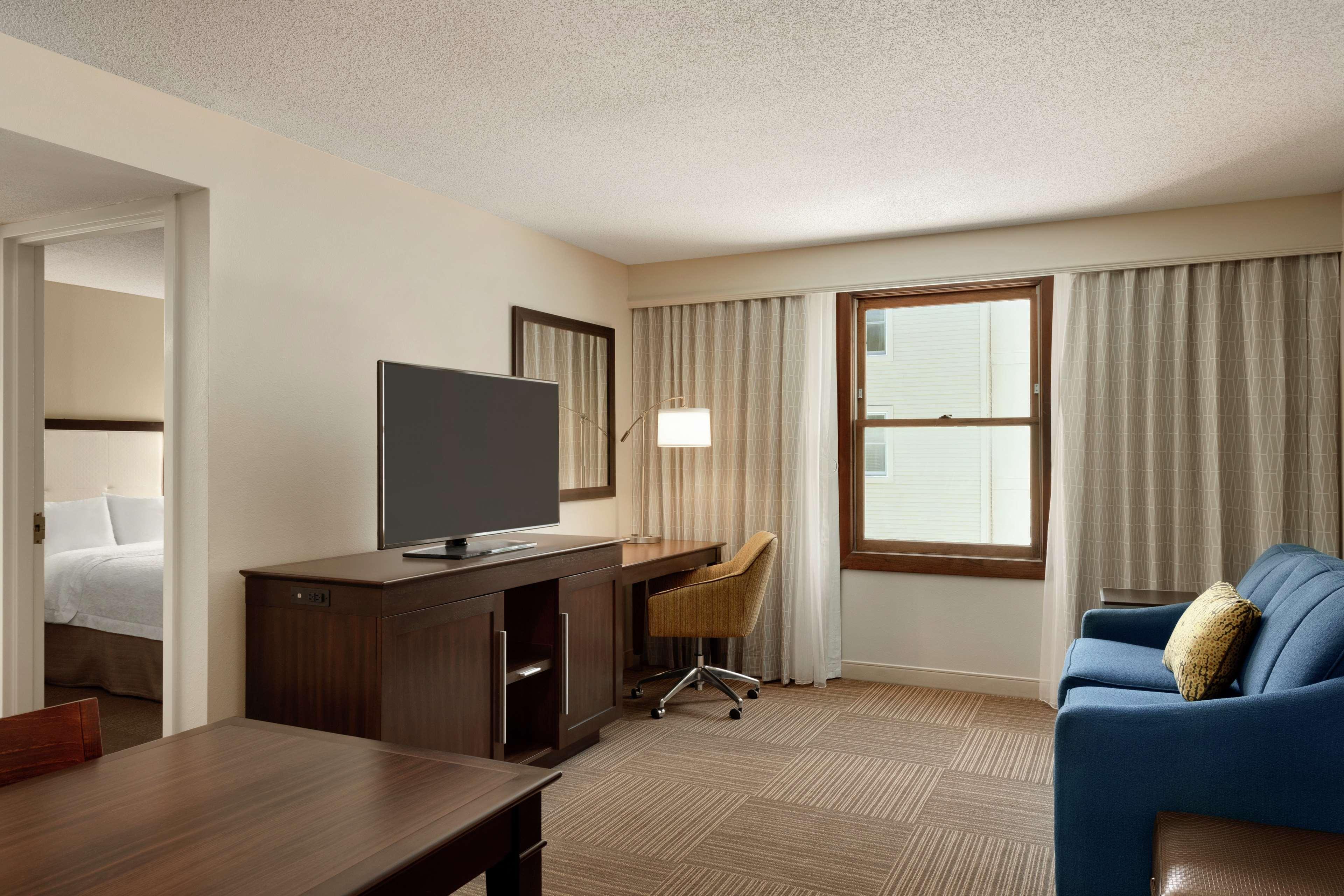 Hampton Inn And Suites Springdale Exterior photo