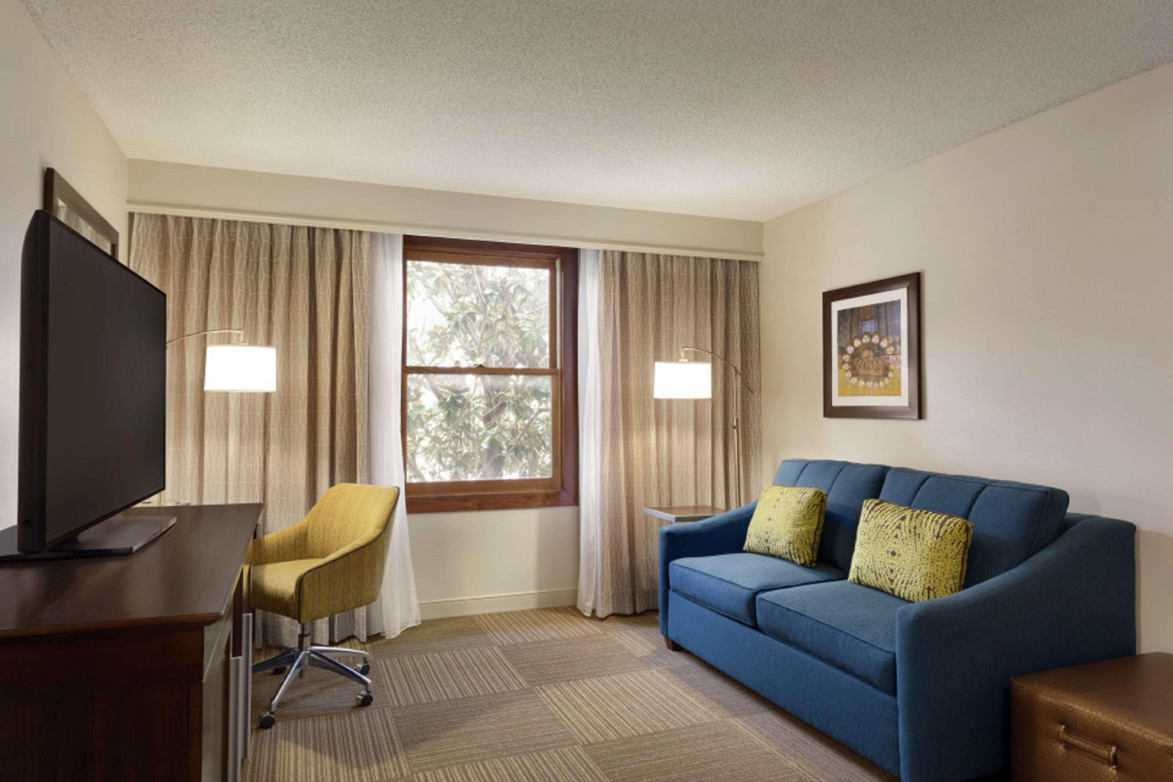 Hampton Inn And Suites Springdale Exterior photo